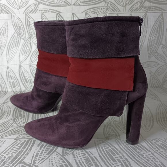 Stuart Weitzman Heeled Boots Layered Suede Purple Red Almond Toe - Picture 10 of 10